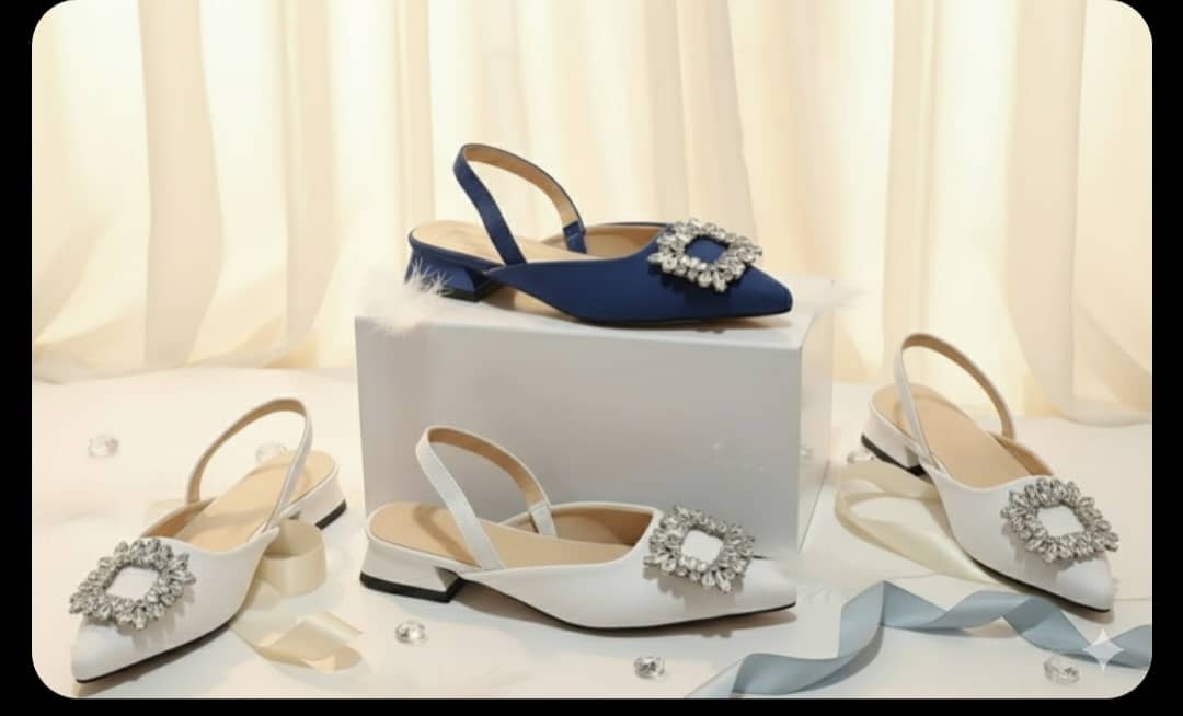 الكنادر والحقائب